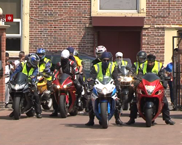 SIKH BIKERS RIDE INTO Leicester on UK Tour
