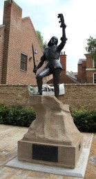 Statue of King Richard III takes pride of place in Leicester's New Cathedral Gardens. Credit Pukaar News