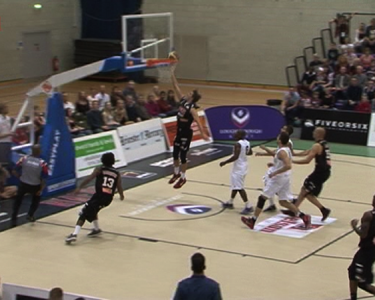 Leicester Riders 104 Manchester Giants 82
