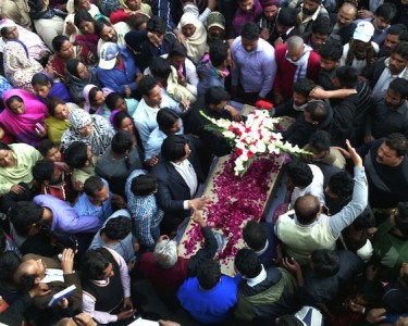 15 Killed in Pakistan Church Bombings