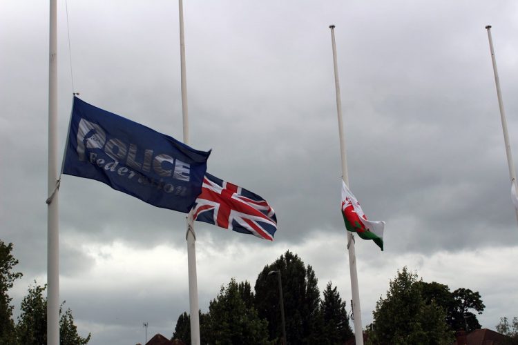 Leicester Time: HUNDREDS OF TRIBUTES TO FORMER CHIEF CONSTABLE SIMON COLE
