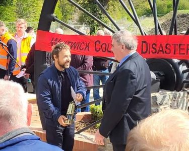 MINING MEMORIAL UNVEILED BY HOLLYWOOD ACTOR STEPHEN GRAHAM