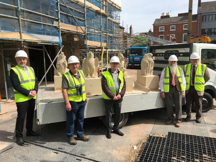 Leicester Time: NEWLY CARVED GROTESQUES ARRIVE AT LEICESTER CATHEDRAL
