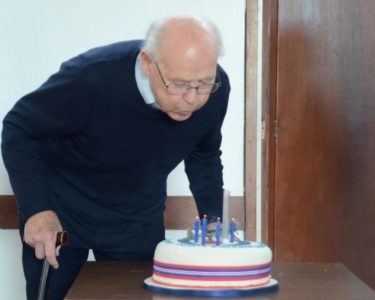Centenarian Learns German With the u3a to Help Understand his Wartime Experiences 